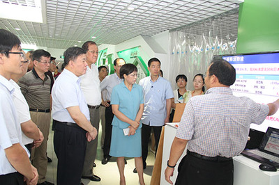 全國人大常委會(huì)副委員長陳竺調(diào)研寧波材料所