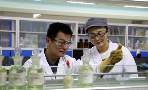 陳小榮 當好創新 排頭兵 夯實亞太森博強盛基石